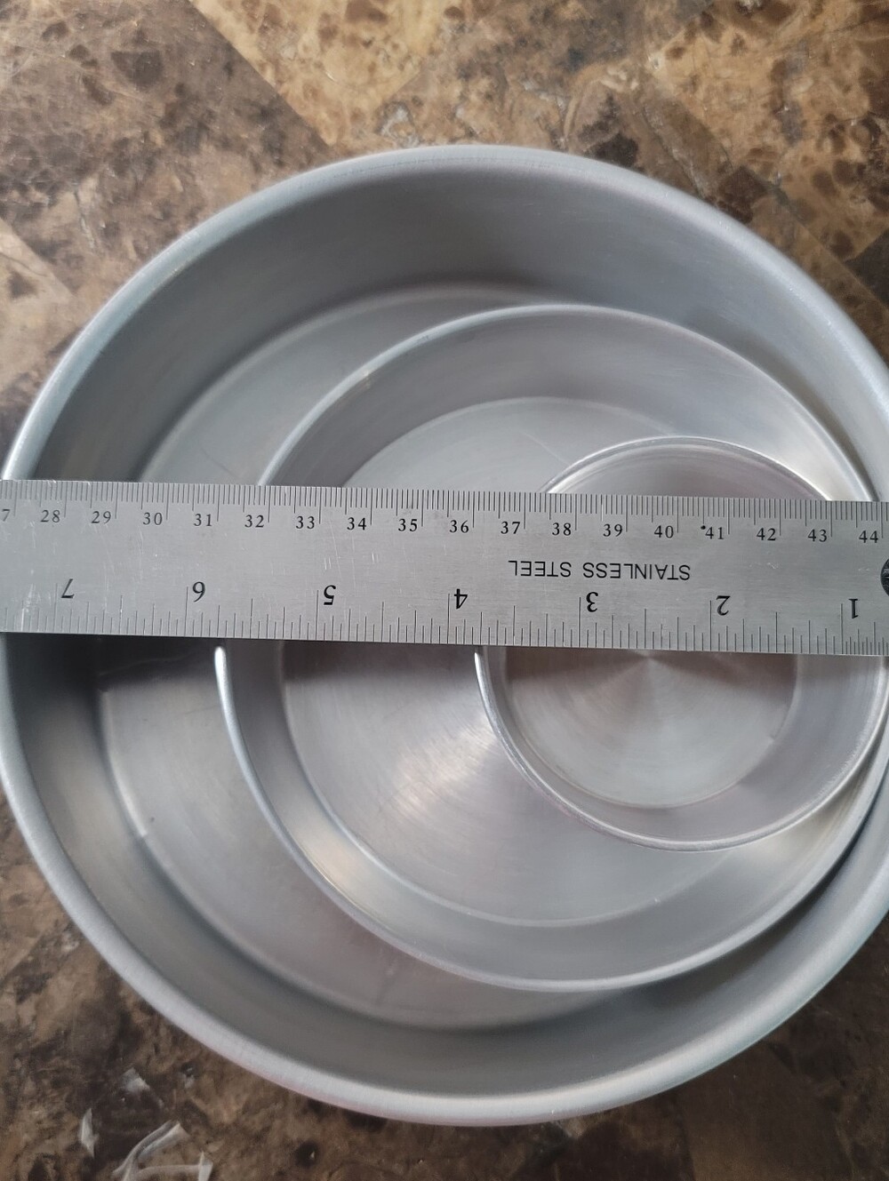 Set of 3 Aluminum Round Cake Pans Baking Tins - Picture 8 of 11